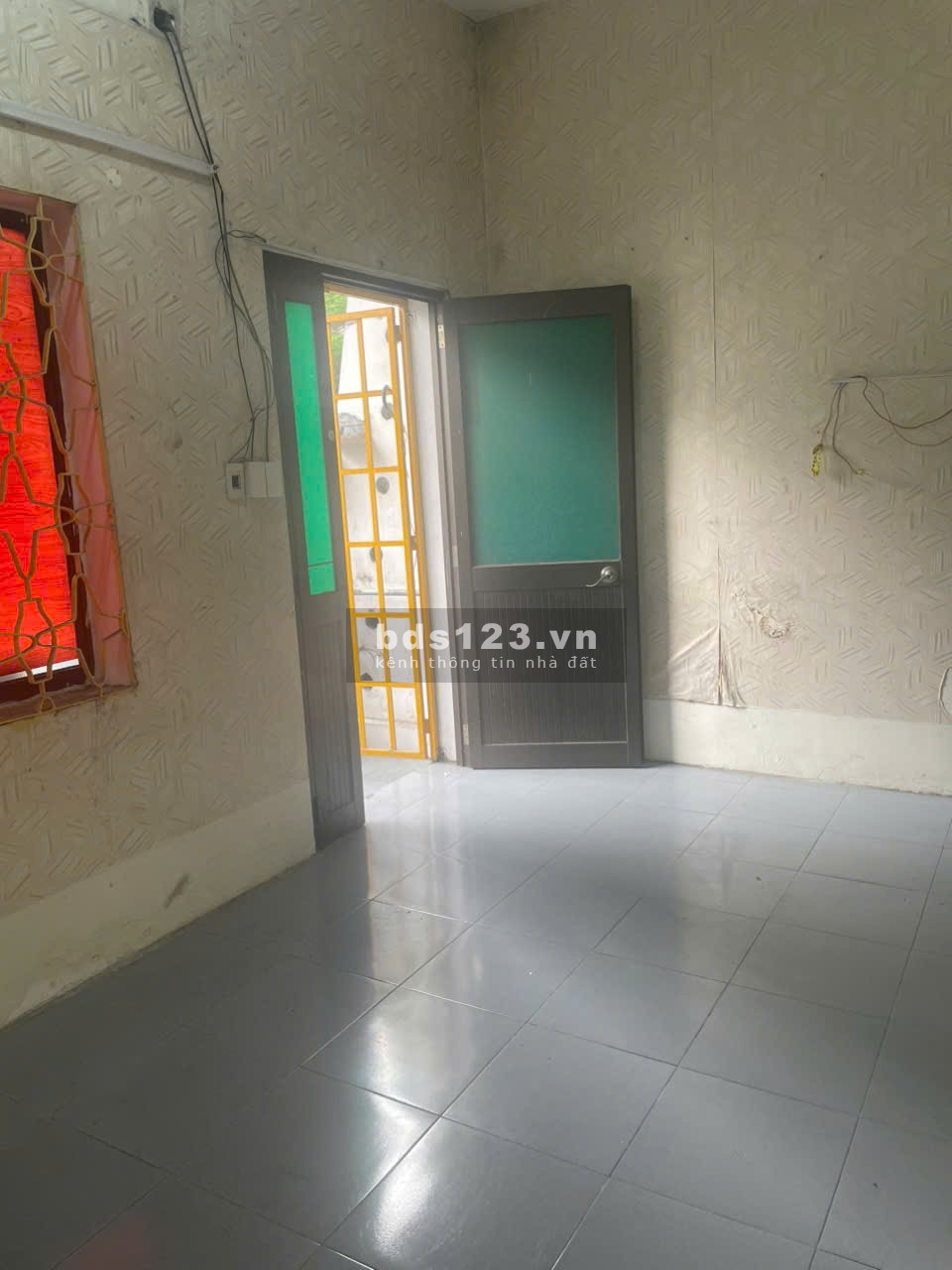 Cho thuê 2 căn hộ lầu 1 và 2 của nhà mặt tiền 608 Điện…