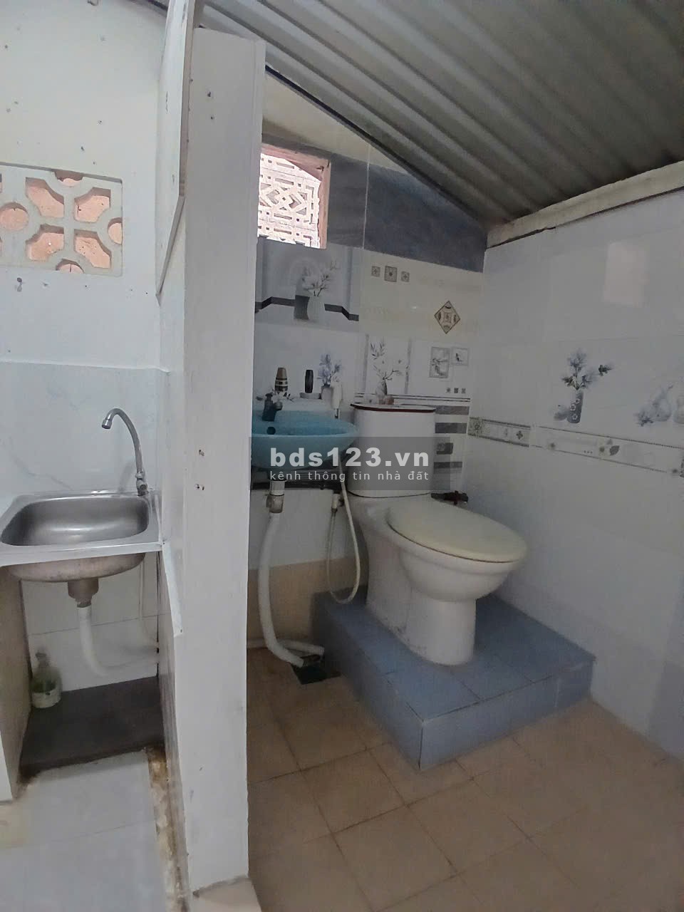 Cho thuê 2 căn hộ lầu 1 và 2 của nhà mặt tiền 608 Điện…