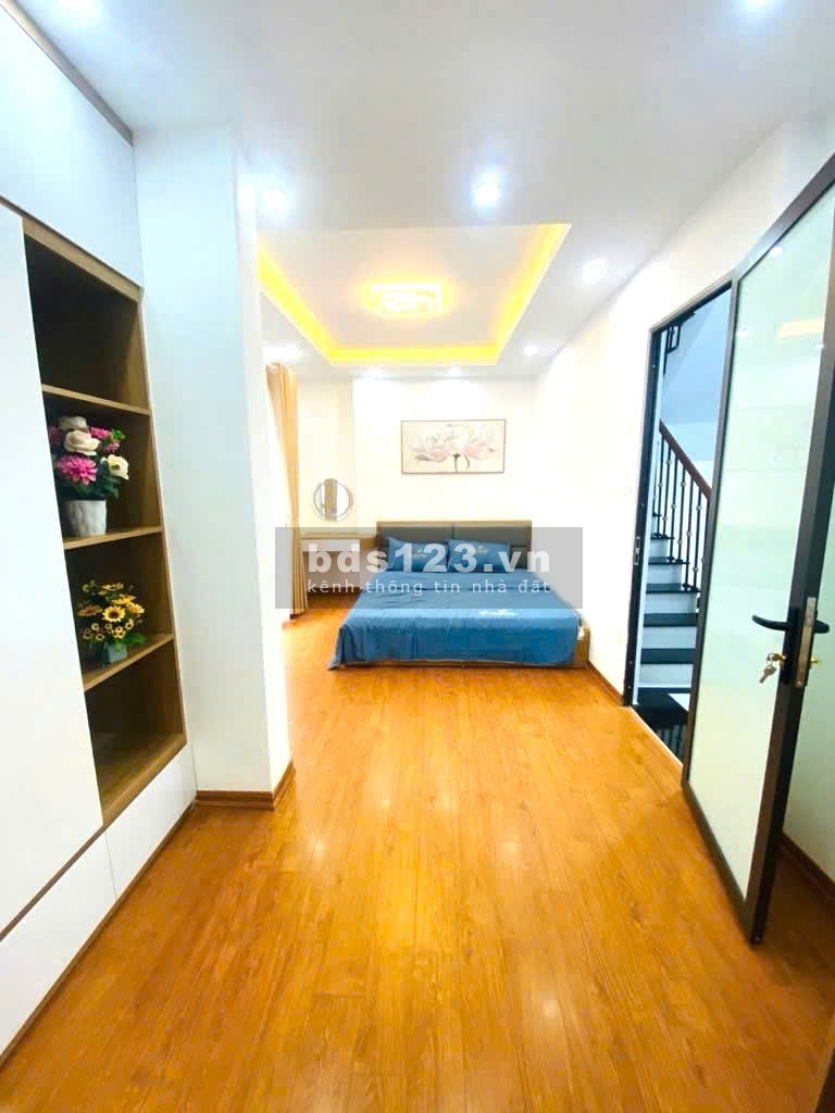 Giảm sâu 300 triệu, chỉ 4.5 tỷ, siêu phẩm Tân Mai căn góc 3…