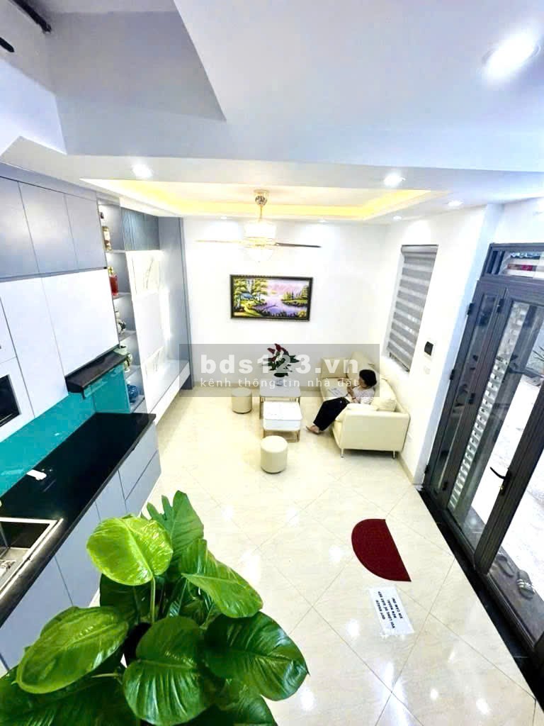 Giảm sâu 300 triệu, chỉ 4.5 tỷ, siêu phẩm Tân Mai căn góc 3…