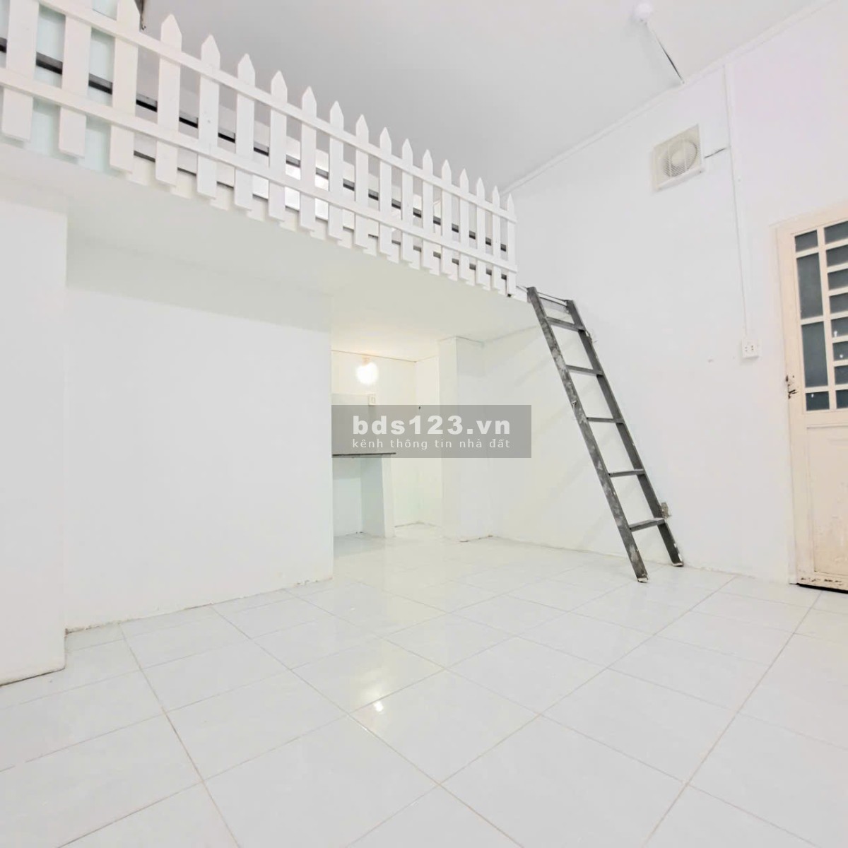 Phòng đẹp có Gác Lửng, Máy Lạnh - 26/42 Tân Sơn Nhì, Q.Tân…