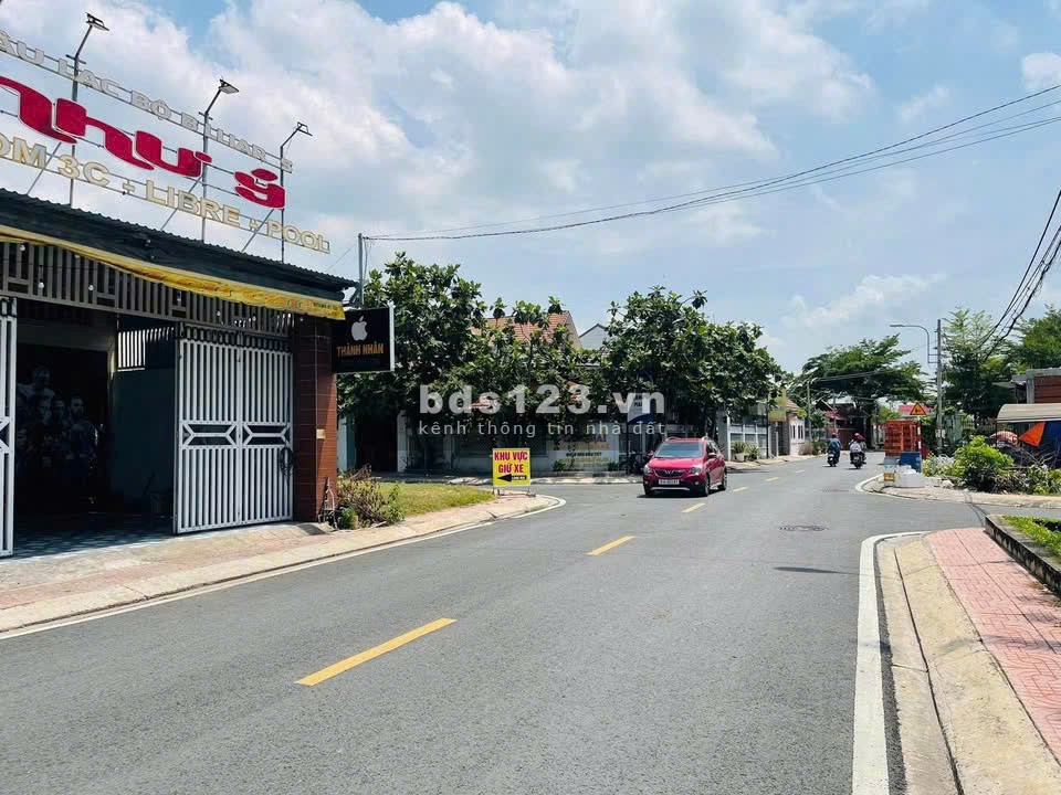 Xoay vốn làm ăn, bán gấp lô đất 135m² full thổ cư, mặt…