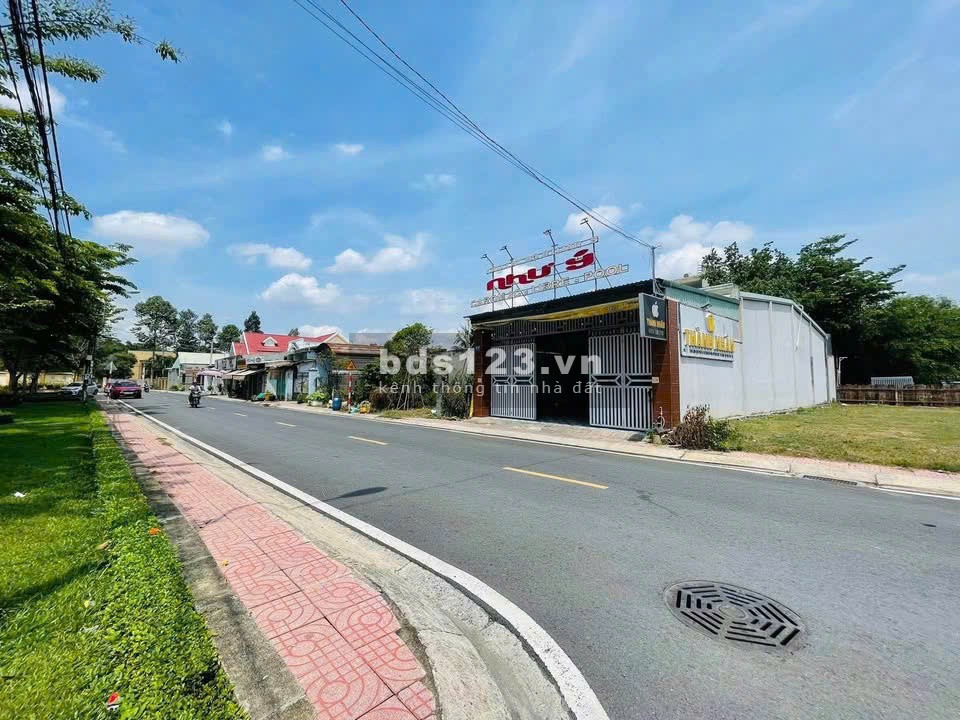Xoay vốn làm ăn, bán gấp lô đất 135m² full thổ cư, mặt…