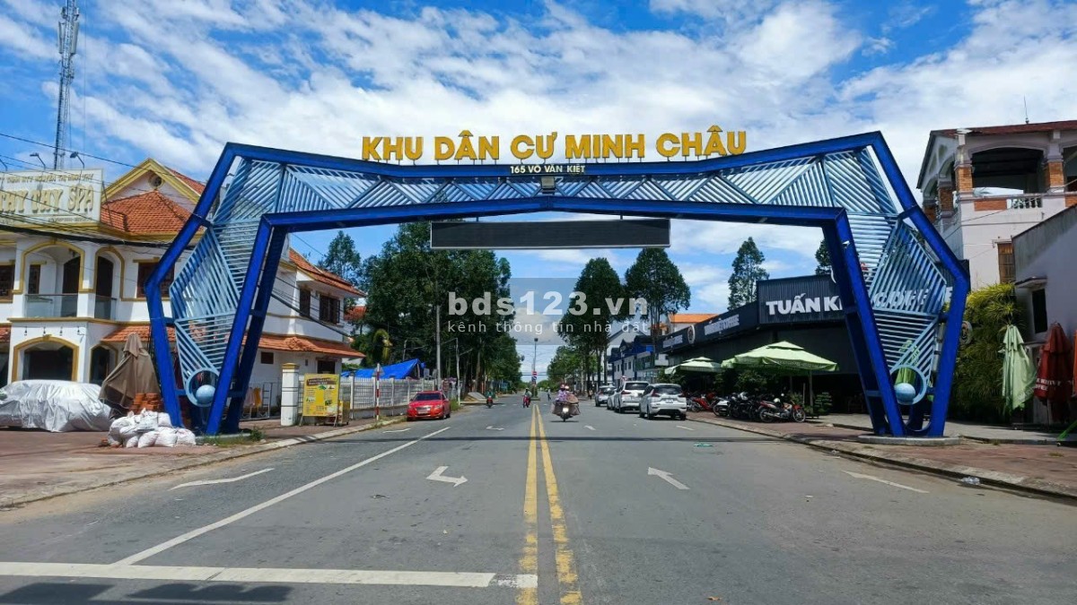 Bán đất nền KDC Minh Châu, QL 1A , giá cực chất 10.6 triệu/m2,100m