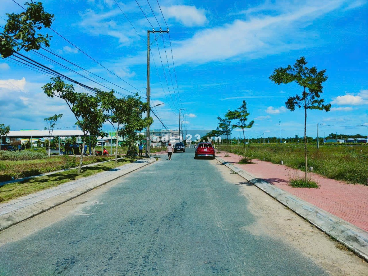 Bán đất nền KDC Minh Châu, QL 1A , giá cực chất 10.6 triệu/m2,100m