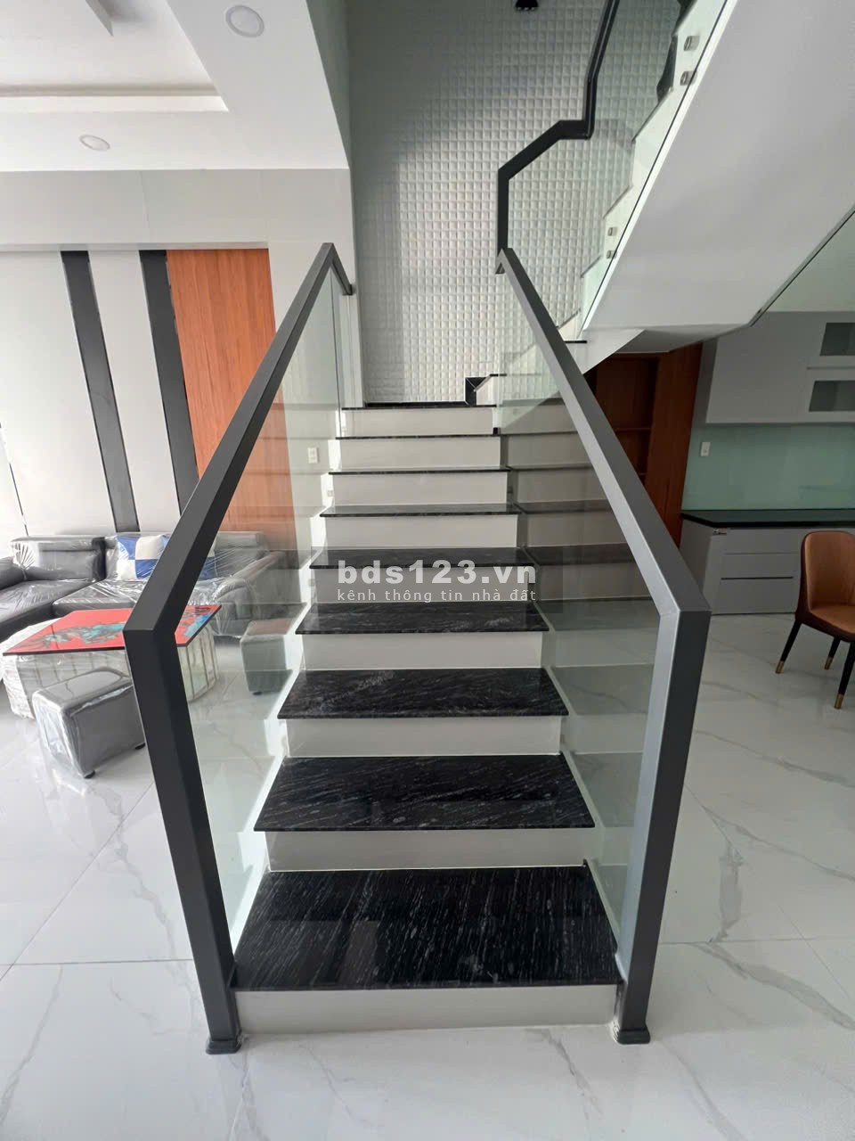  Bán nhà phố 110m², SHR, trung tâm Huyện Cần Đước (gần KCN…