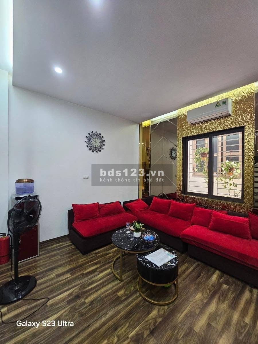 Bán nhà đê Trần Khát Chân 39m2 xây 3 tầng. Giá 7tỷ.