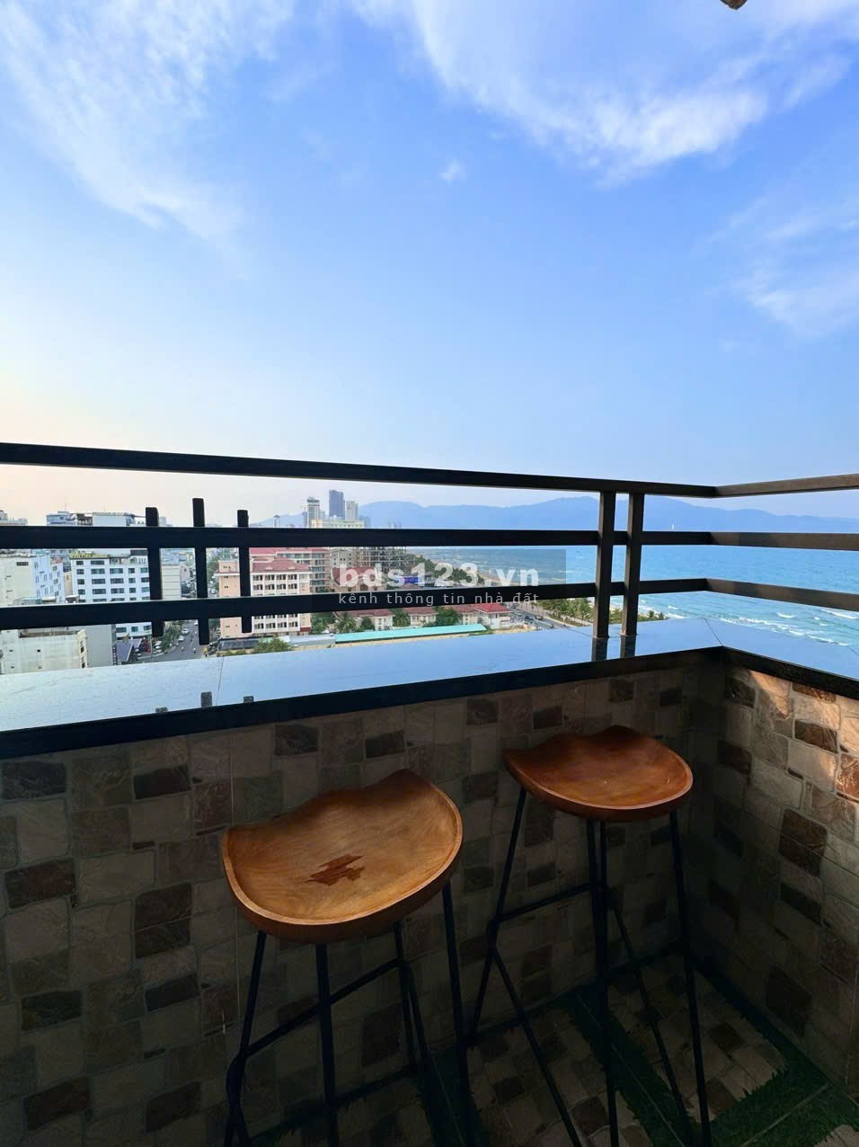 Bán căn góc 2PN 67m2 căn hộ Mường Thanh view biển Mỹ Khê