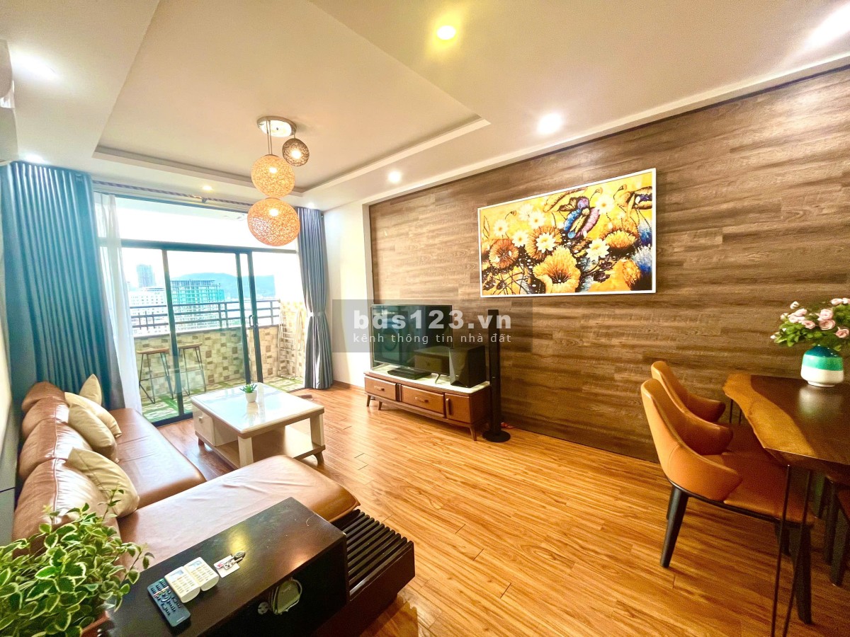 Bán căn góc 2PN 67m2 căn hộ Mường Thanh view biển Mỹ Khê