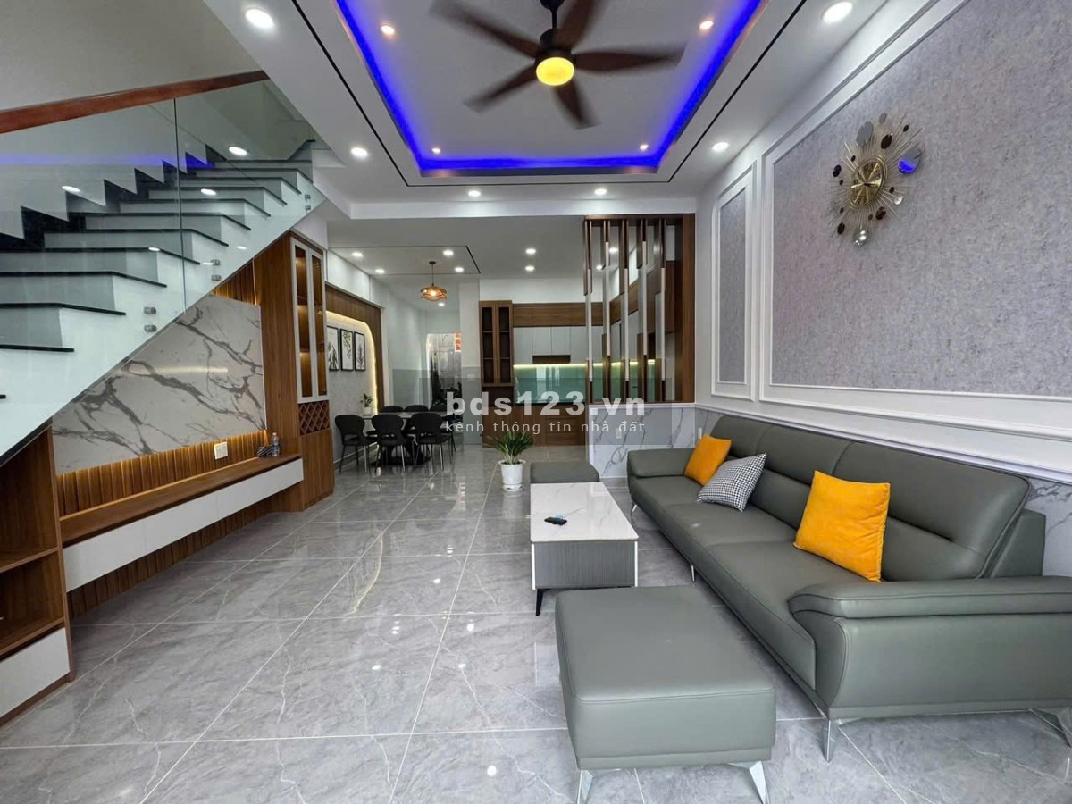 Chính chủ bán nhà mới xây, gần KCN Cầu Tràm, Long An – giá 2…