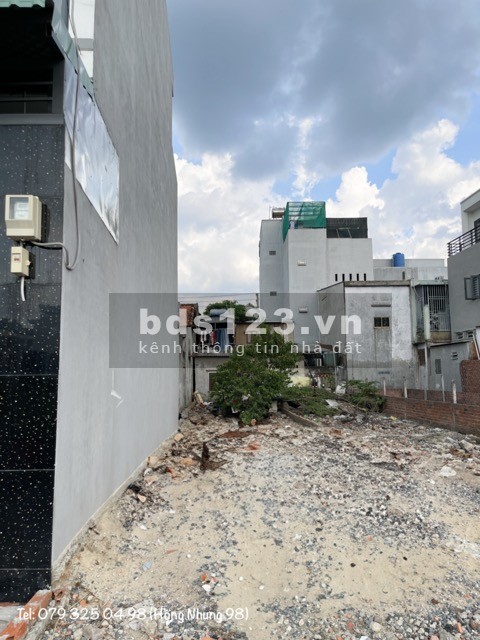 Bán đất HXH, 4.1x27m, nở hậu, kế nhiều trường học/ Ủy…