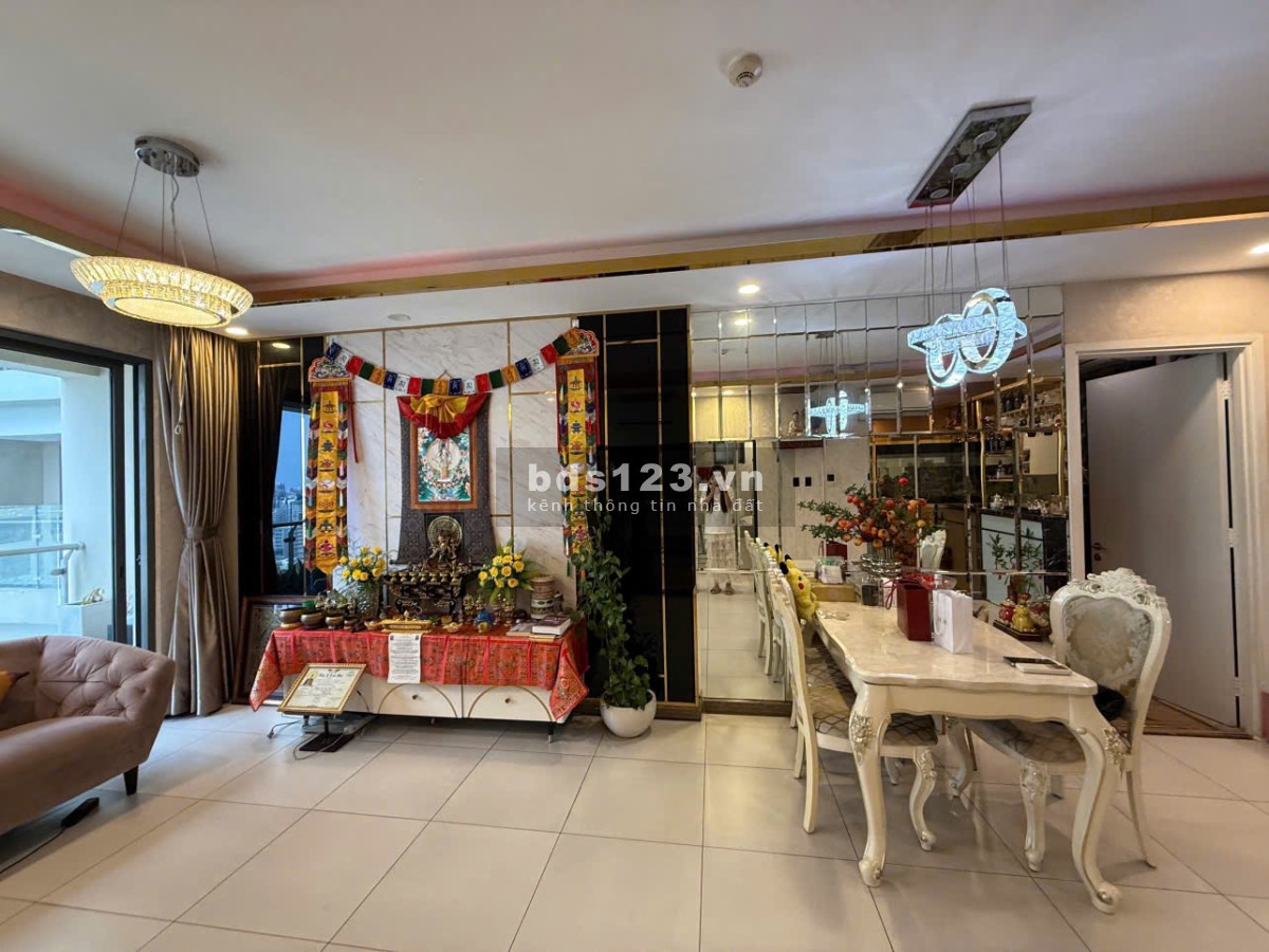 Cho thuê Căn hộ cao cấp 110m2 Chung Cư Goldview Q4 Full nội thất