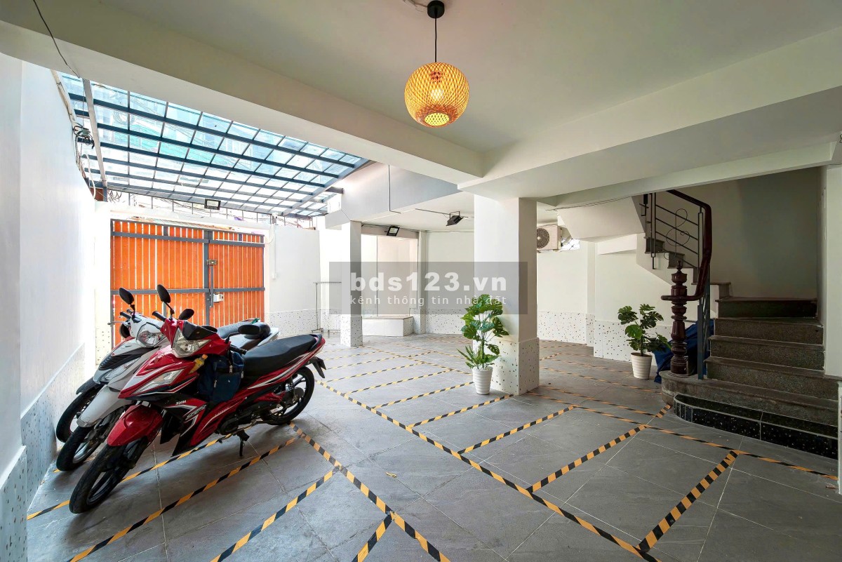 Bán toà nhà CHDV cao cấp - Âu Cơ, Tân Bình - Kế bên ĐH Văn Hiến