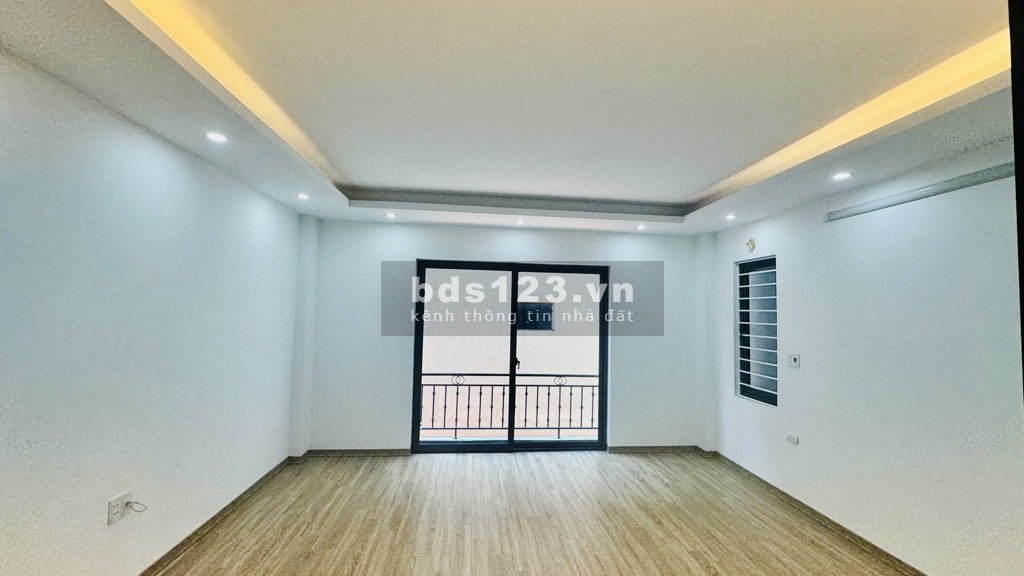 ️Nhà mới Hoa Lâm, Lệ Mật, trung tâm Việt Hưng, nội thất…