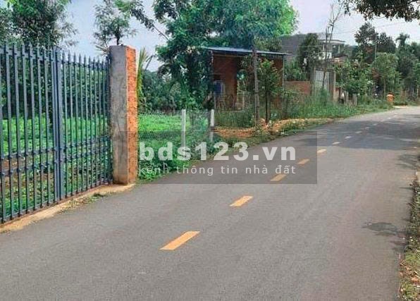 Chính chủ bán vườn 2500m2 có nhà cấp 4 ngay UBND Tân Hiệp -…