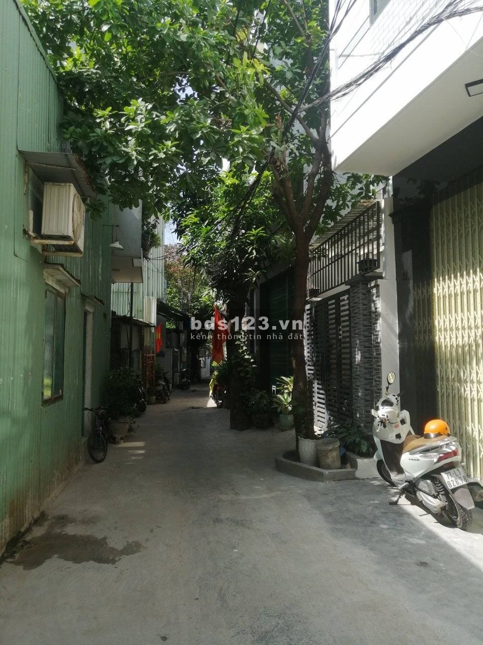 Bán nhà 2 tầng hẻm rộng xe ôtô chạy tới nhà, khu Ghềnh…