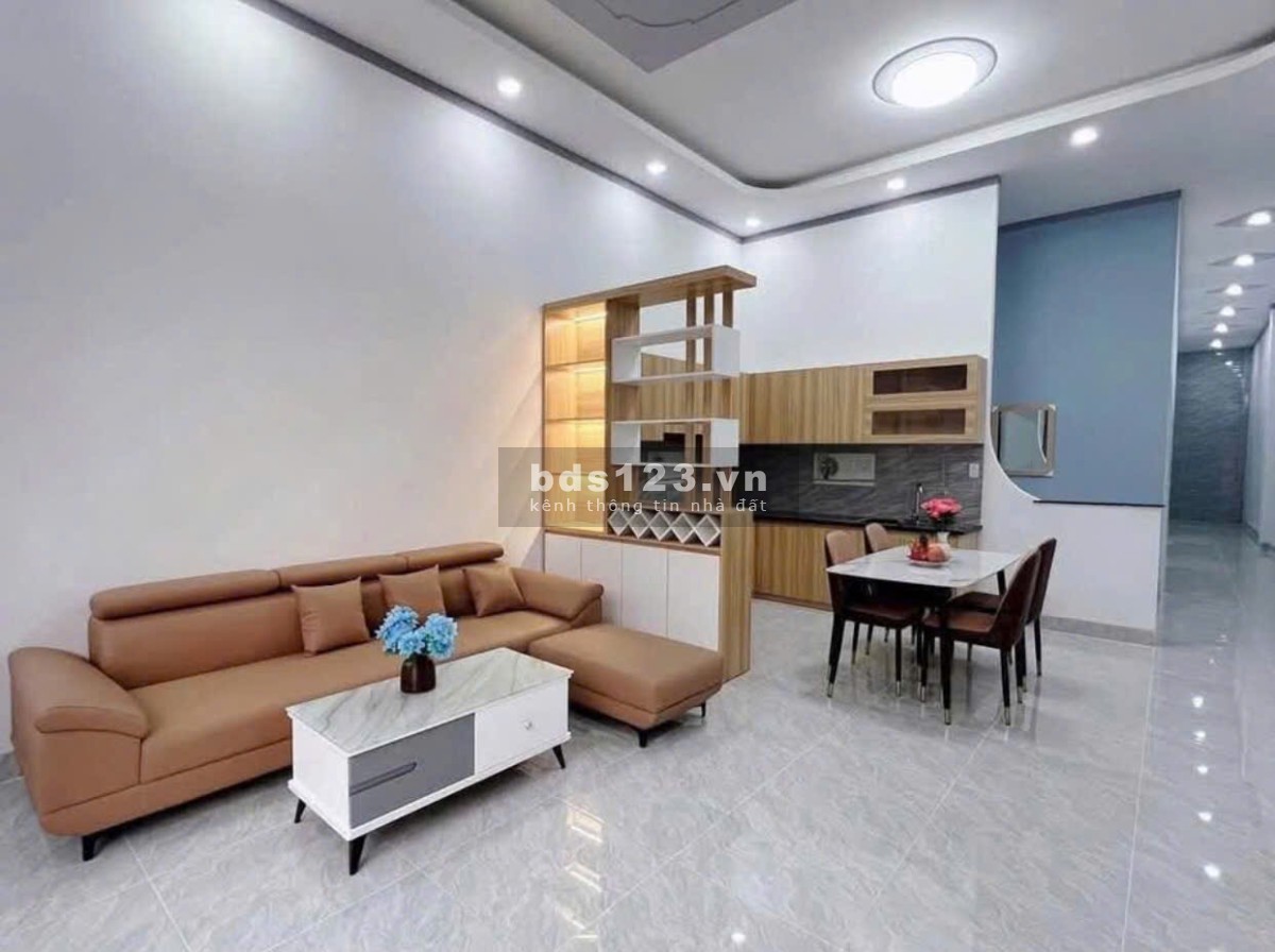 Bán nhà cấp 4 diện tích 120m² cho vợ chồng trẻ, ngay P. Chánh…