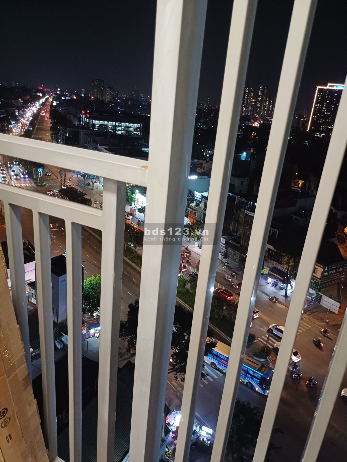 Cho thuê căn góc 78m2 2pn2wc, full nội thất, dọn vào ở ngay.…
