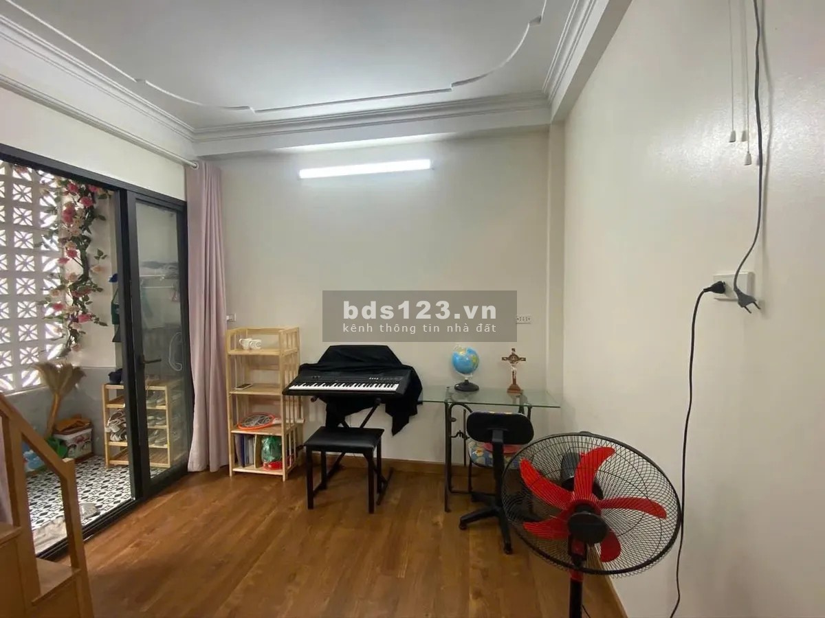 Bán gấp siêu phẩm Cầu Giấy, ô tô đỗ cửa, MT 5m, giá…