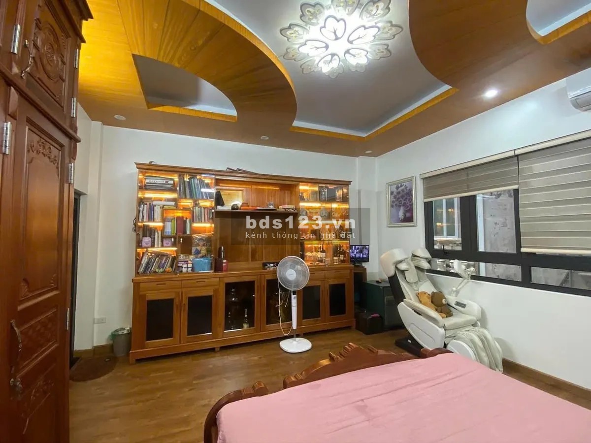 Bán gấp siêu phẩm Cầu Giấy, ô tô đỗ cửa, MT 5m, giá…