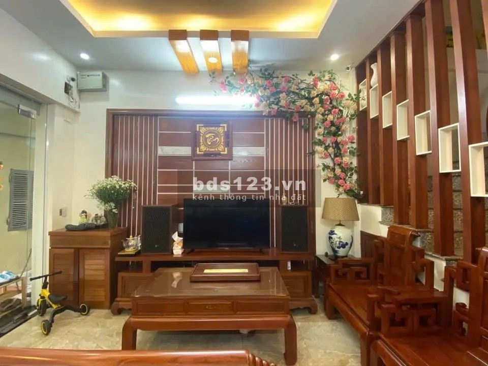 Bán gấp siêu phẩm Cầu Giấy, ô tô đỗ cửa, MT 5m, giá…