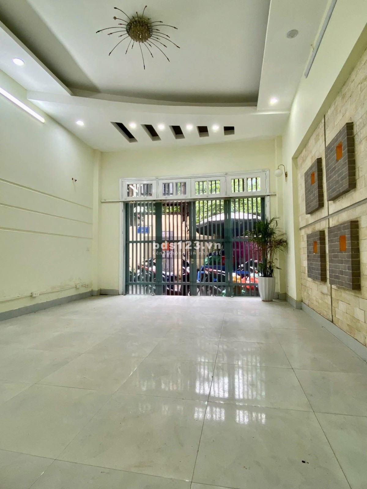 Bán nhà riêng Trần Duy Hưng Cầu Giấy - Ngõ ô tô tránh, kinh…
