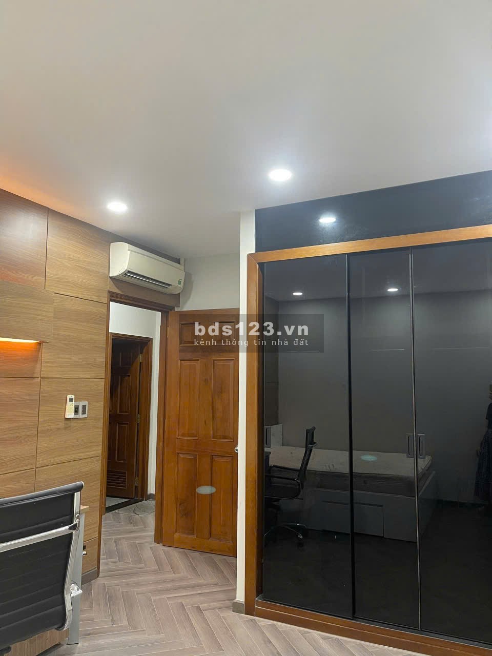 Bán 3PN 2WC 127m2 BELLEZA, SỔ HỒNG, bancon rộng, view sông. Giá…