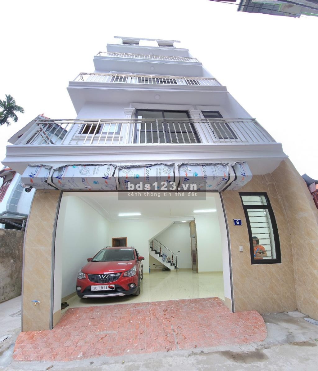 Siêu phẩm Lệ Mật, trung tâm Việt Hưng. Ô tô vào nhà, thang…