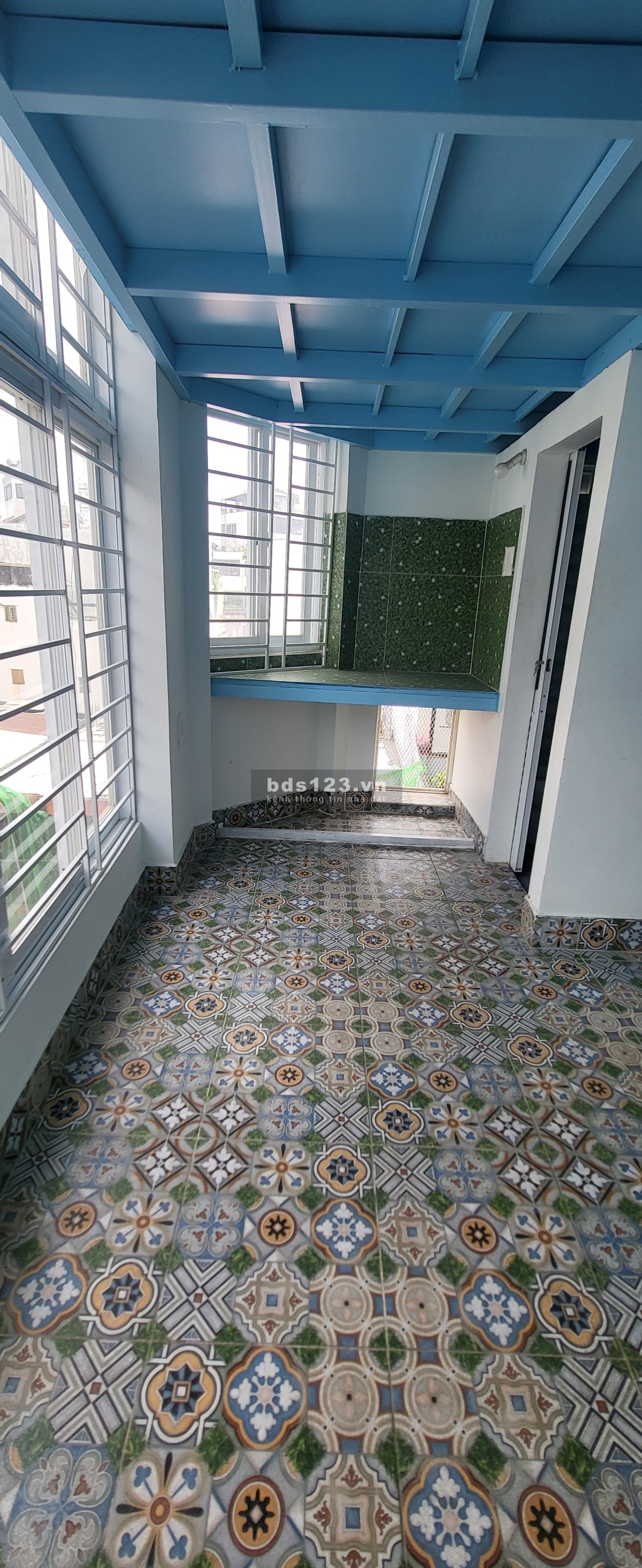 Phòng cửa sổ bancon, có gác, thang máy, máy giặt, và nhiều…