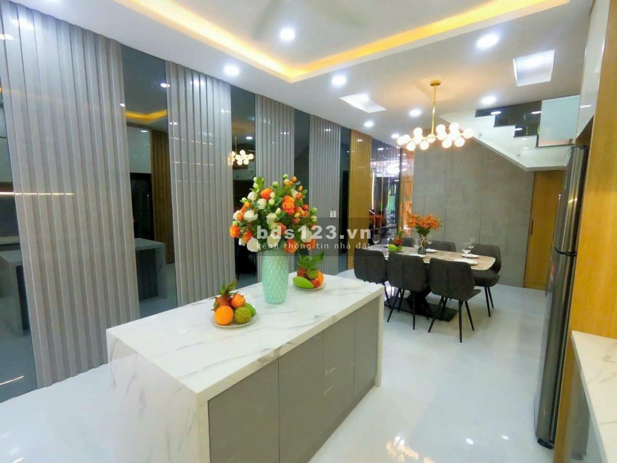 Nhà mặt phố liền kề Khu Tên Lửa, gần Tỉnh Lộ 10 - chợ…