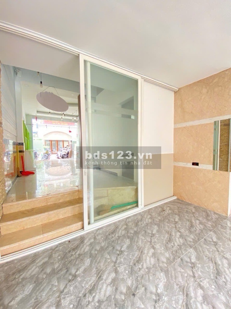 2 mặt tiền đẹp Trần Thánh Tông 56m²