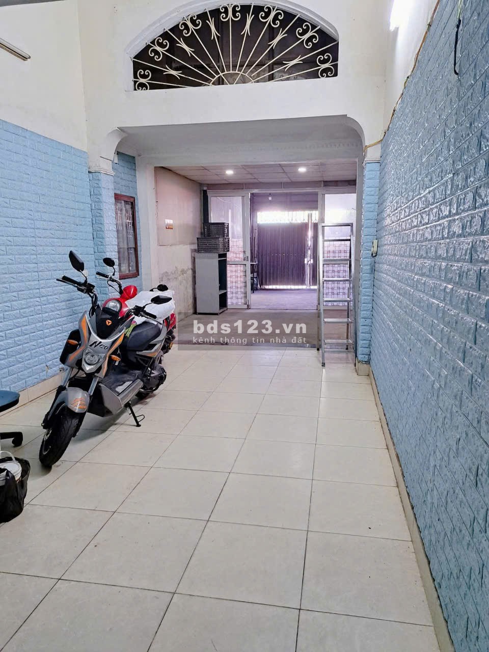 Cho thuê MB chính chủ đường Ngọc Hồi, Hoàng Mai, HN 75m2