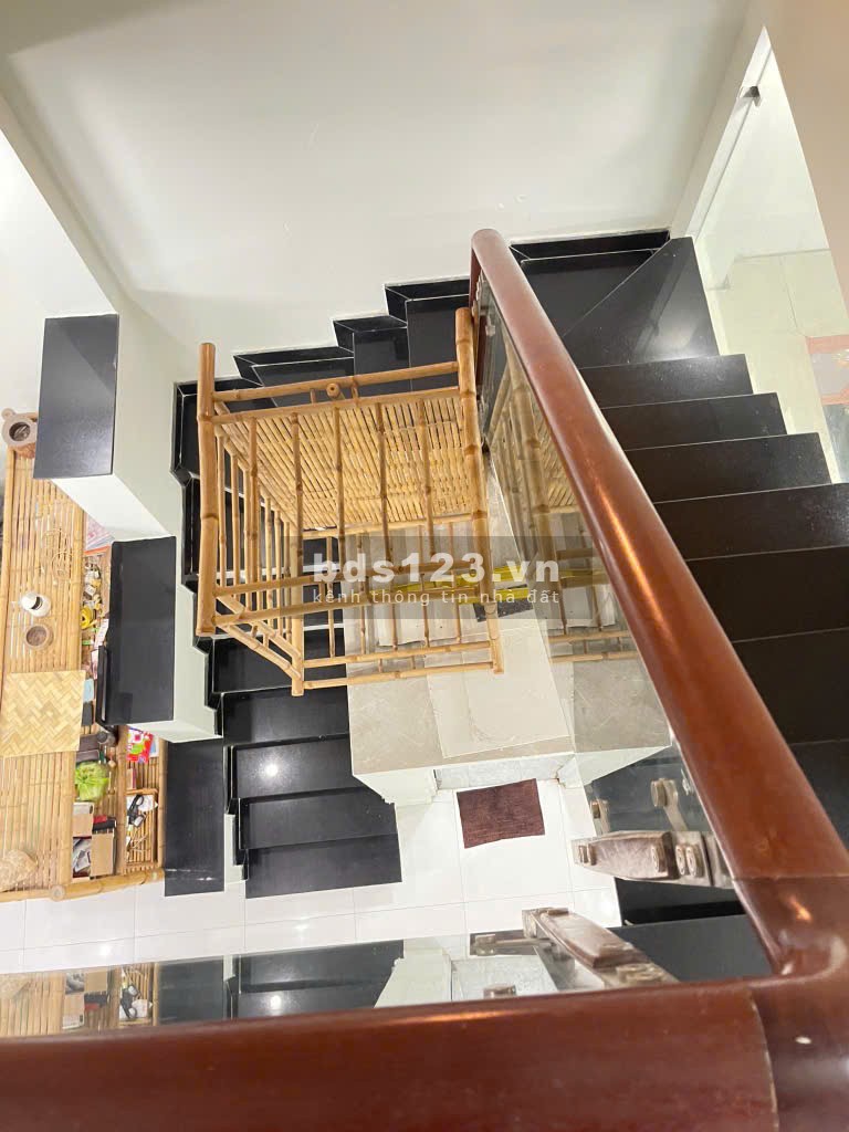 Siêu phẩm nhà hẻm xe hơi Linh Xuân, Thủ Đức đẹp lung linh…