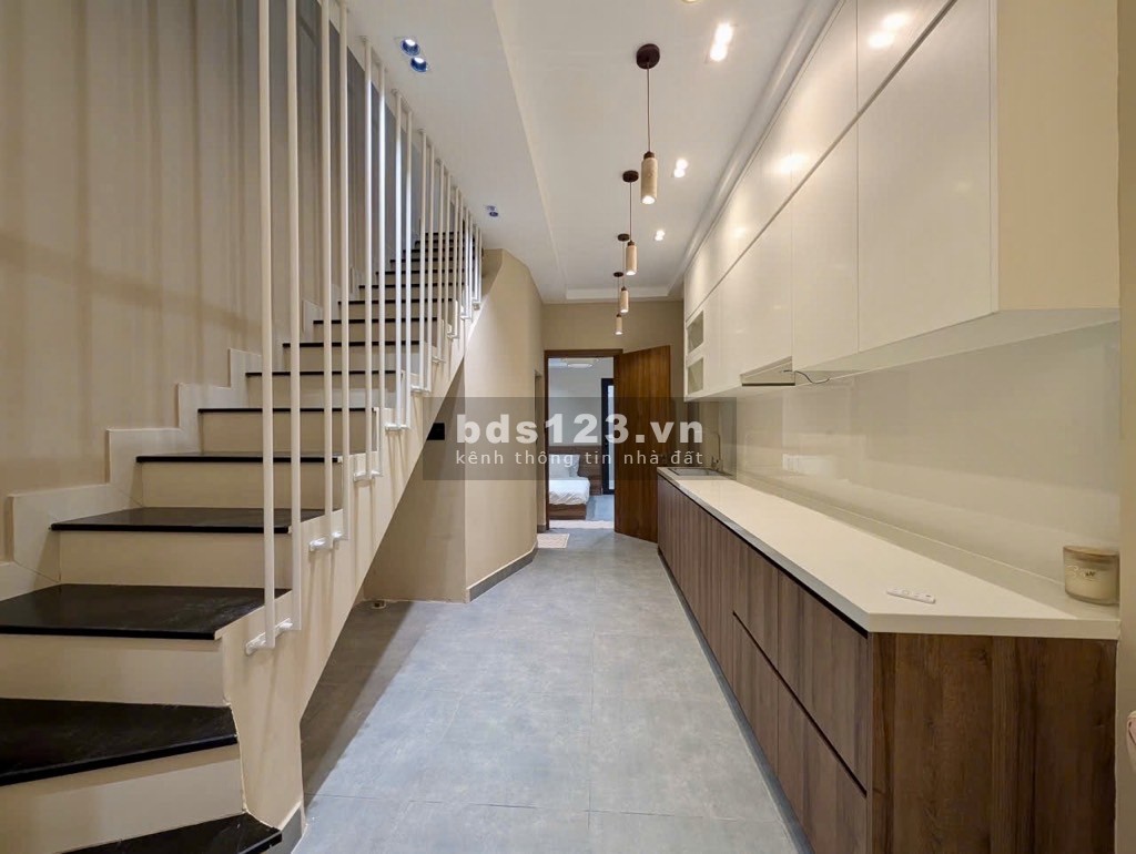Hiếm nhà đẹp Bùi Đình Túy phong cách tinh tế
