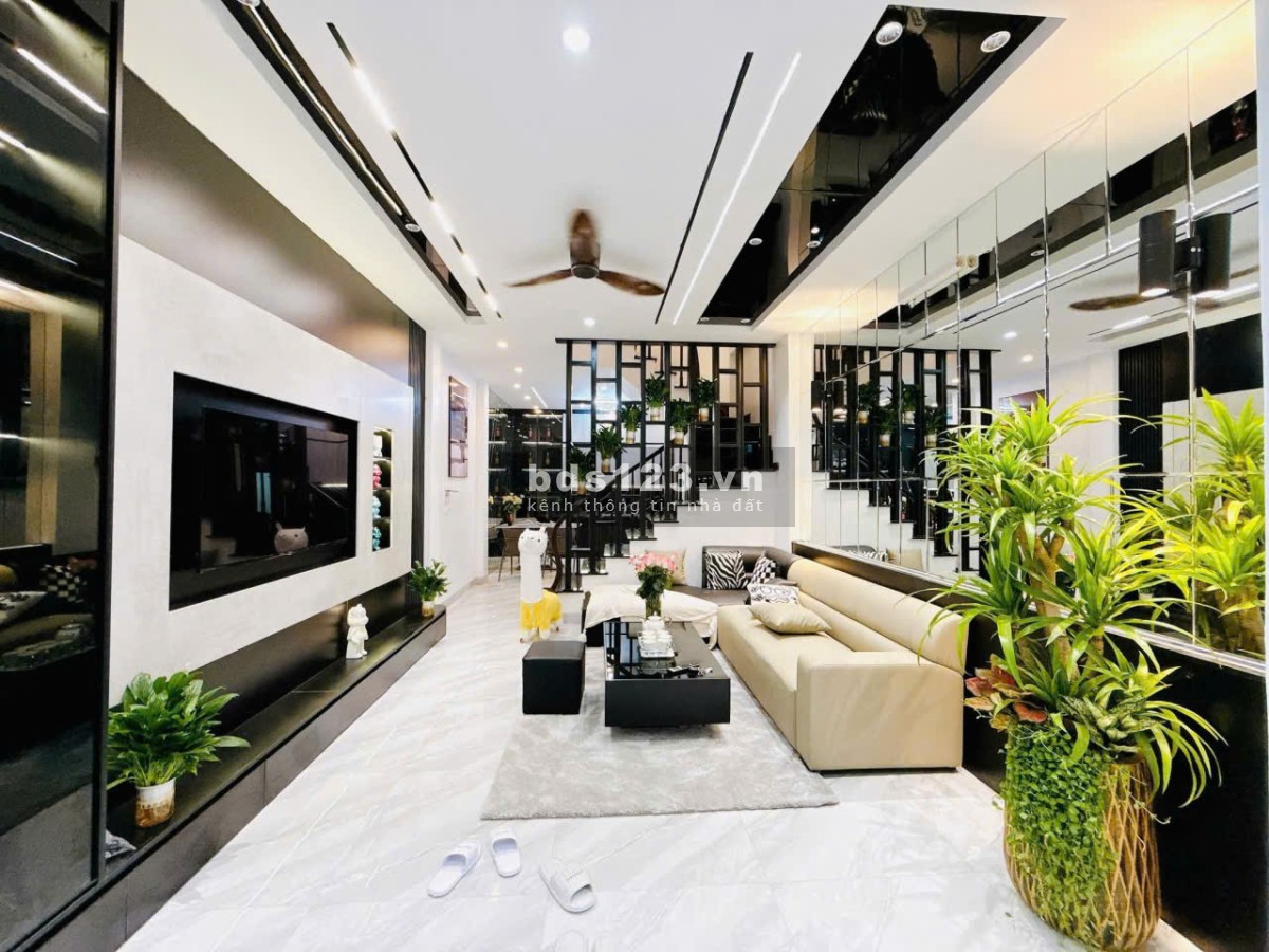 Siêu phẩm Phương Mai, Đống Đa – Ô tô đỗ cửa – 50m² 4…