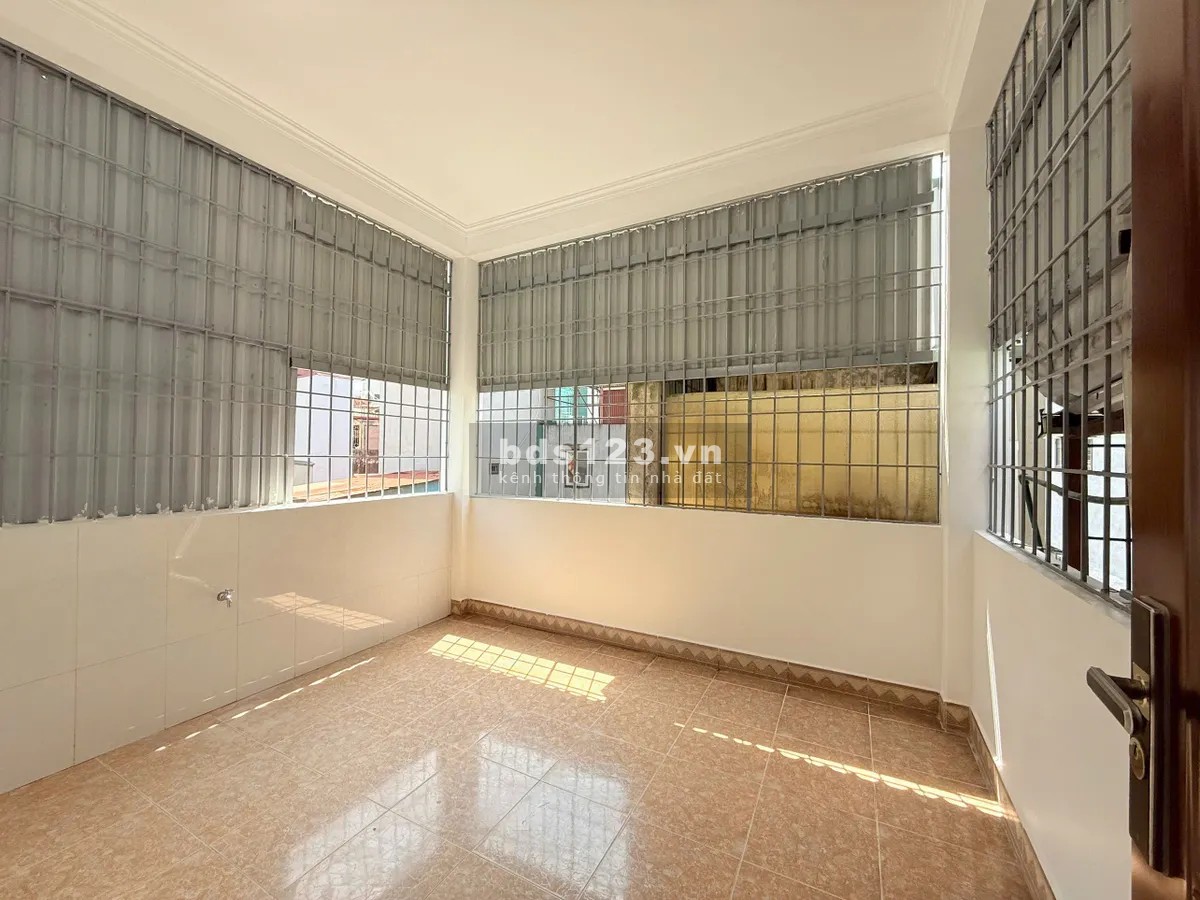 Siêu phẩm Nhà Mới 5 Tầng – 41m² –Gần Phố-Khương Đình…