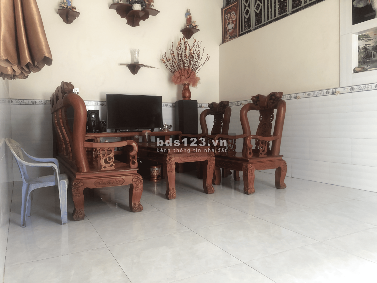 Bán nhà ~60m² có gác, 3PN, gần chợ–trường–UBND Xuân Thới…