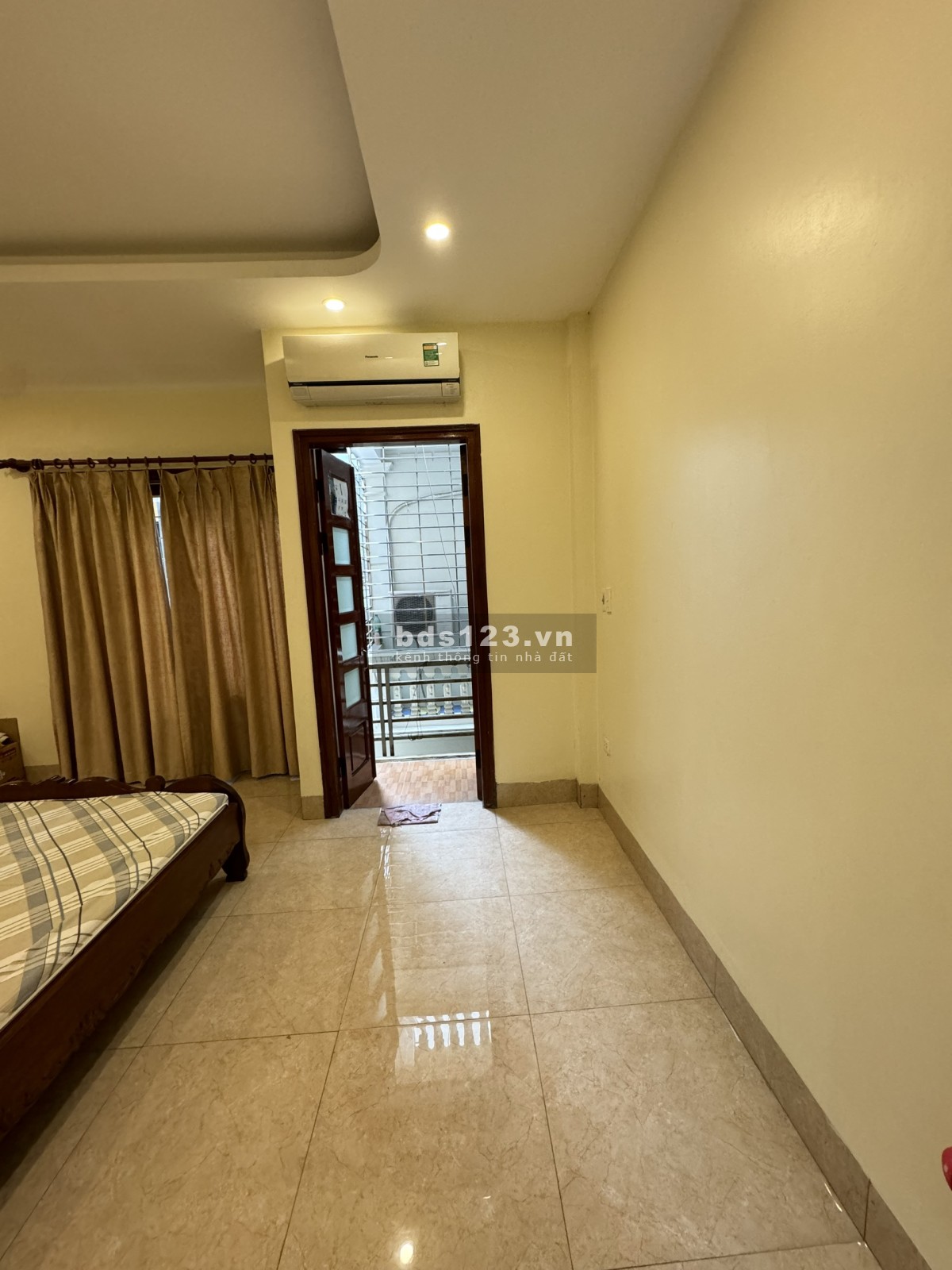 Chính chủ bán nhà 5 tầng đẹp Thổ Quan, Khâm Thiên 28 /33 m² ngõ rộng