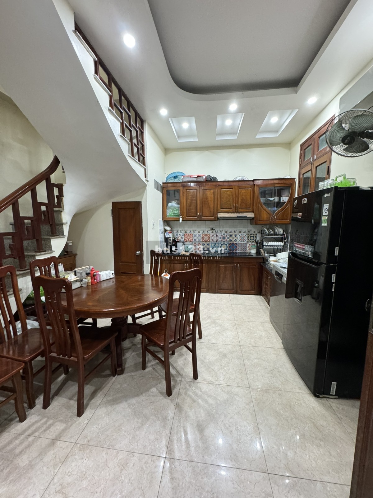 Chính chủ bán nhà 5 tầng đẹp Thổ Quan, Khâm Thiên 28 /33 m² ngõ rộng