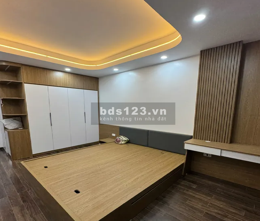 Chính chủ bán gấp nhà Cầu Giấy để mua biệt thự, nhà 50m2,…
