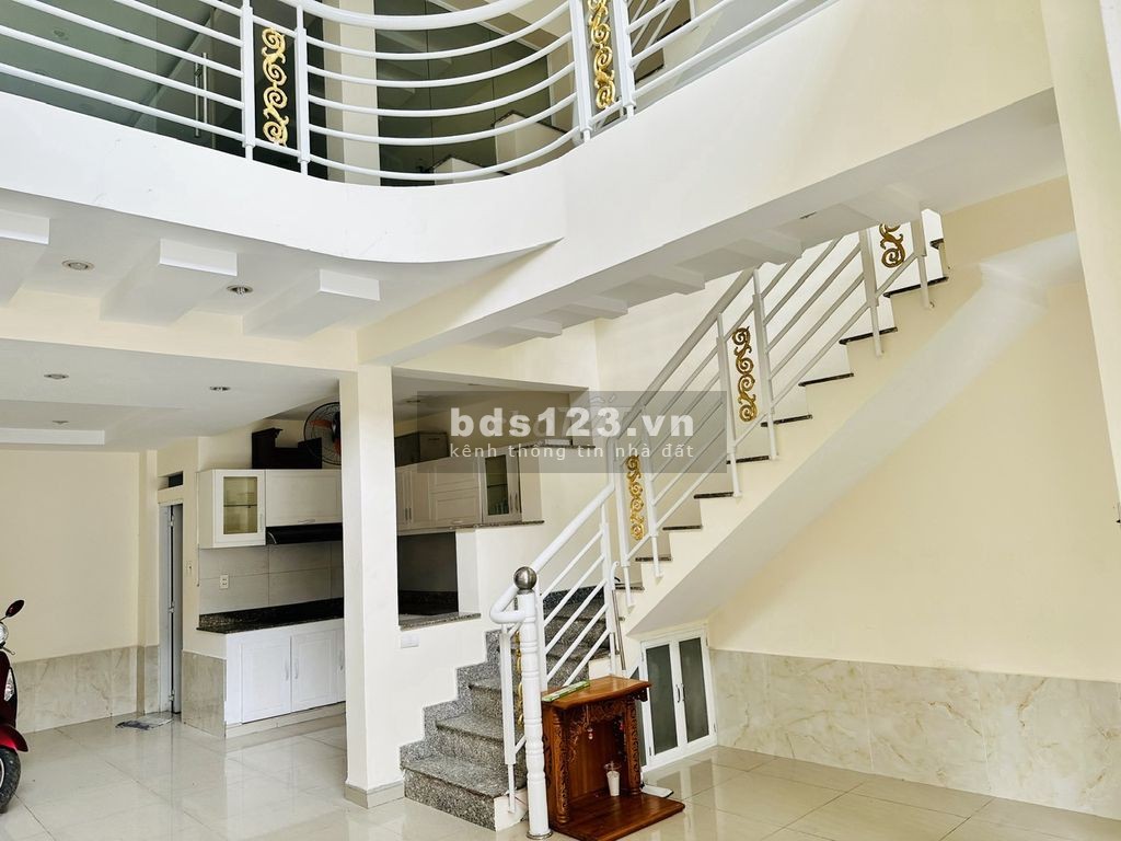 **Bán nhà 86/25 Âu Cơ, phường 9, Tân Bình (6*11) 3 tầng, chỉ 10…