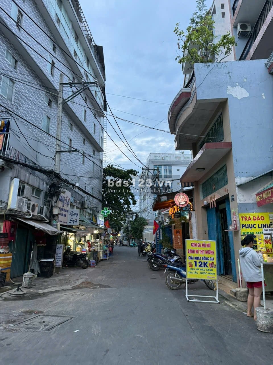**Bán nhà 86/25 Âu Cơ, phường 9, Tân Bình (6*11) 3 tầng, chỉ 10…
