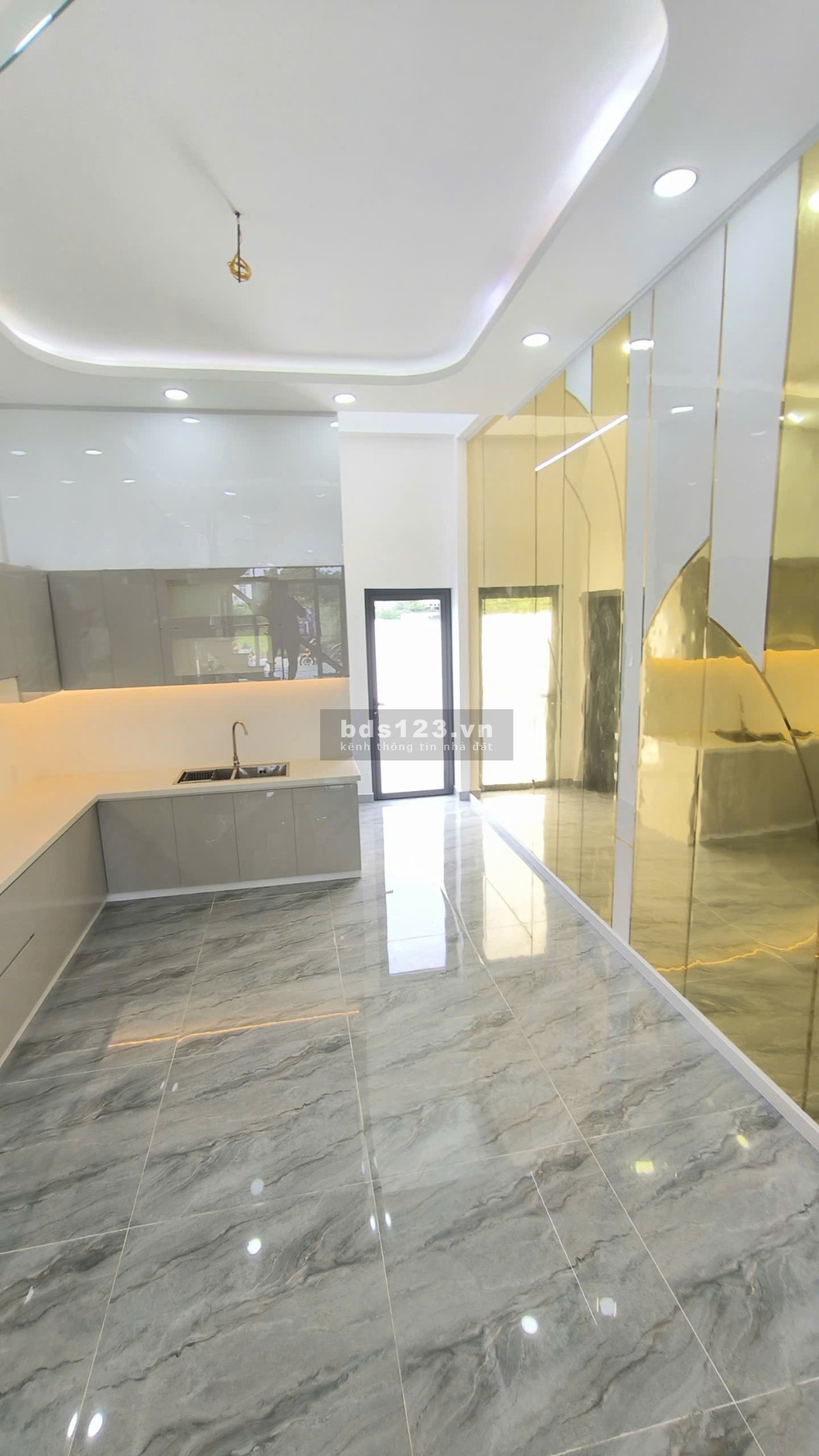 Bán nhà 1 trệt 2 lầu TT Thủ Dầu Một