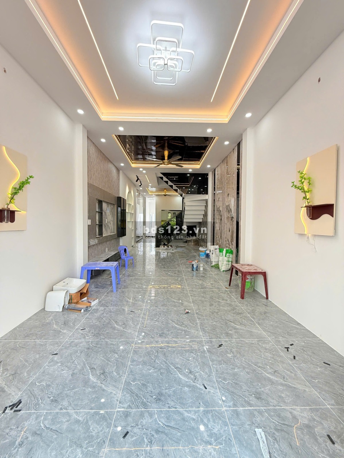 Nhà Mặt Tiền Phan Đăng Lưu - 1 Trệt 2 Lầu - Chưa Đến 3 Tỷ