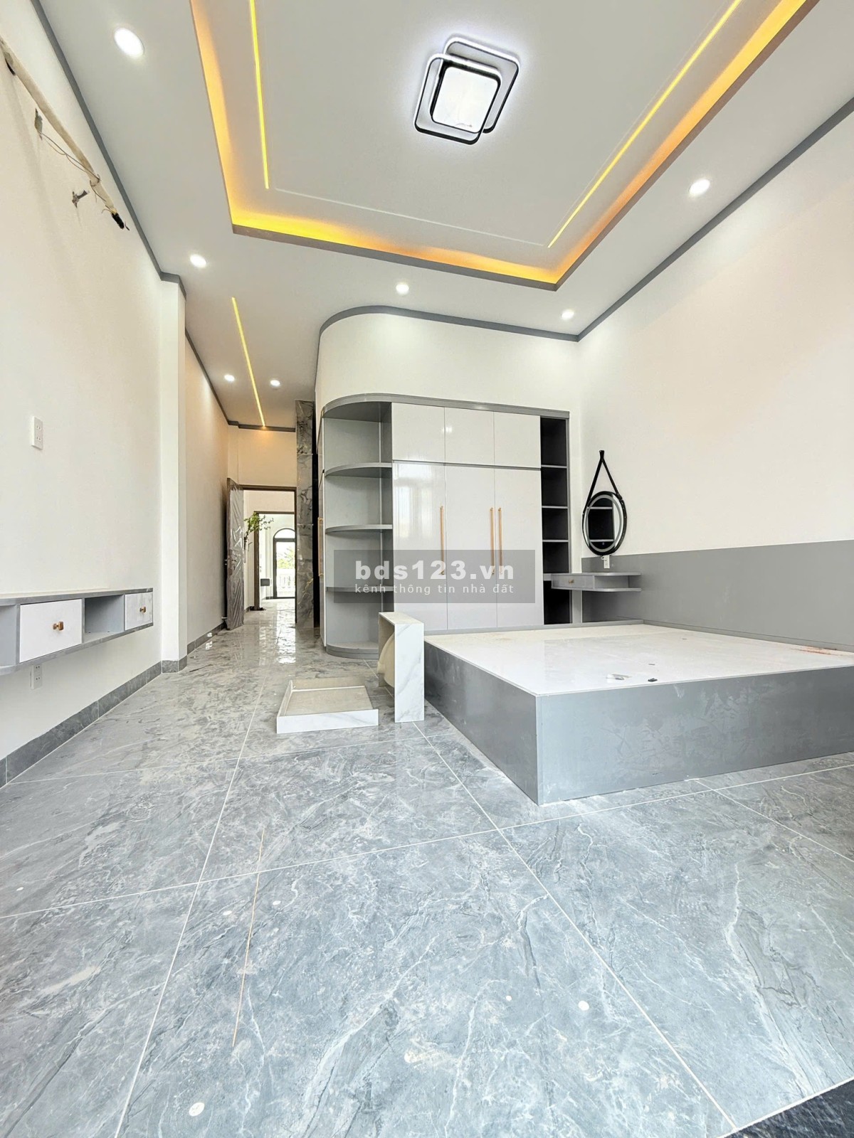 Nhà Mặt Tiền Phan Đăng Lưu - 1 Trệt 2 Lầu - Chưa Đến 3 Tỷ