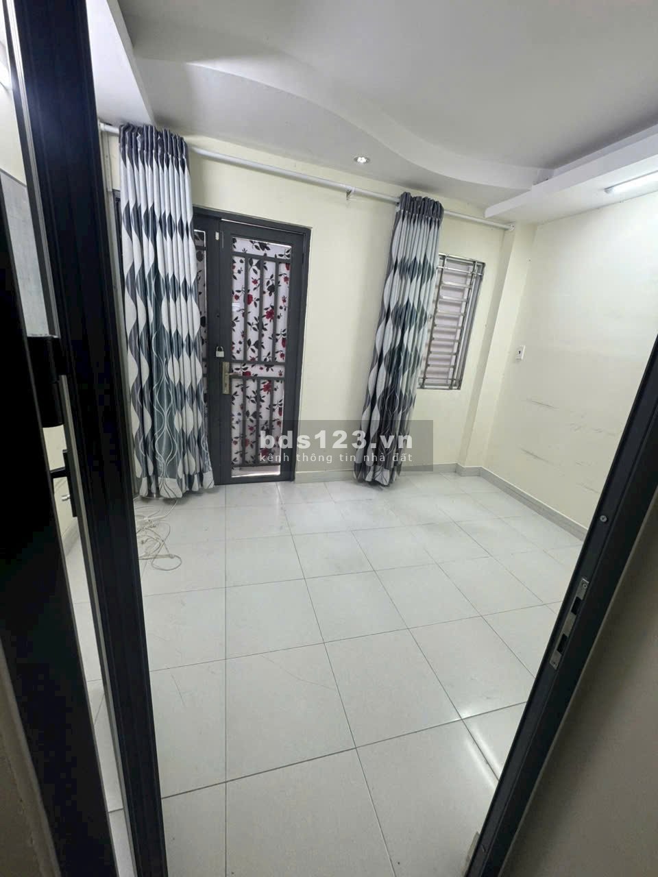 **Bán nhà mặt tiền 65 Sơn Hưng, phường 12 Tân Bình; (4x13) 4…