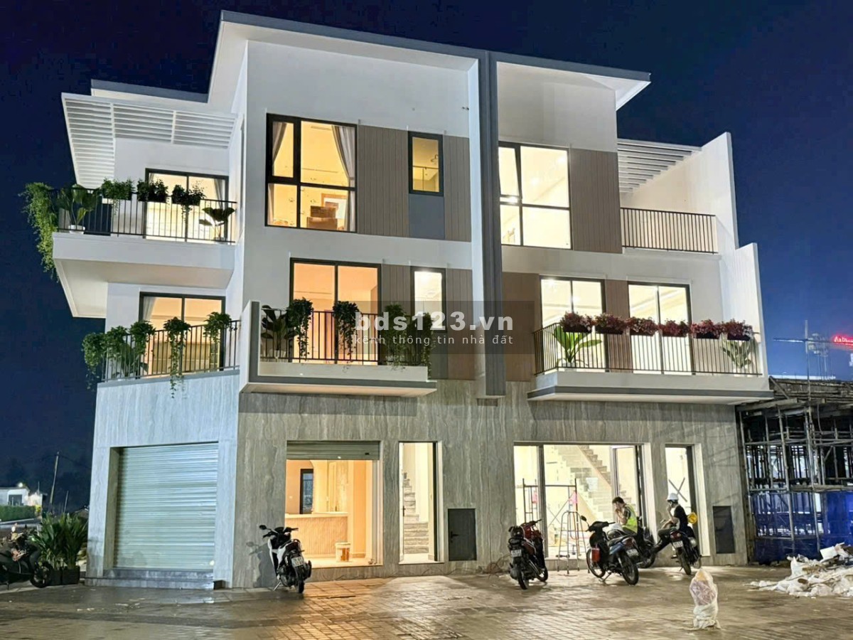 NHÀ THƯƠNG MẠI 2 MẶT TIỀN TẠI TPHCM TRẢ TRƯỚC 1 TỶ 2 NHẬN NHÀ FULL 35 TIỆN ÍCH