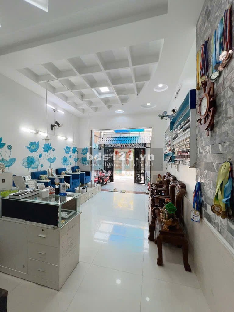 Bán căn nhà phố đường số 4 - Phường 16 - Quận Gò Vấp