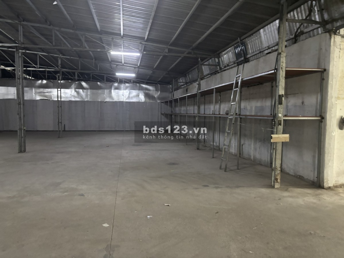 Cho thuê kho xưởng, mặt bằng 850m2 đường Liên Phường,…