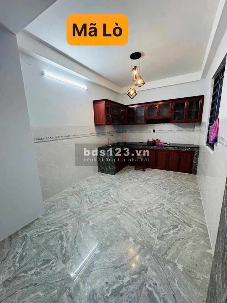Bán nhà căn góc 2 mặt tiền Mã Lò P BTĐ A Bình Tân hẻm xe hơi 8m
